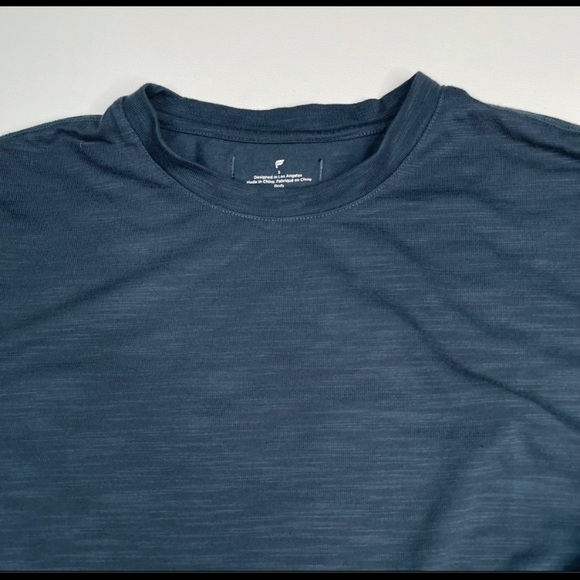 Fabletics Set of 2 Tees Tshirts Tops Short Sleeve Soft Comfy Casual Outdoor - Picture 3 of 6